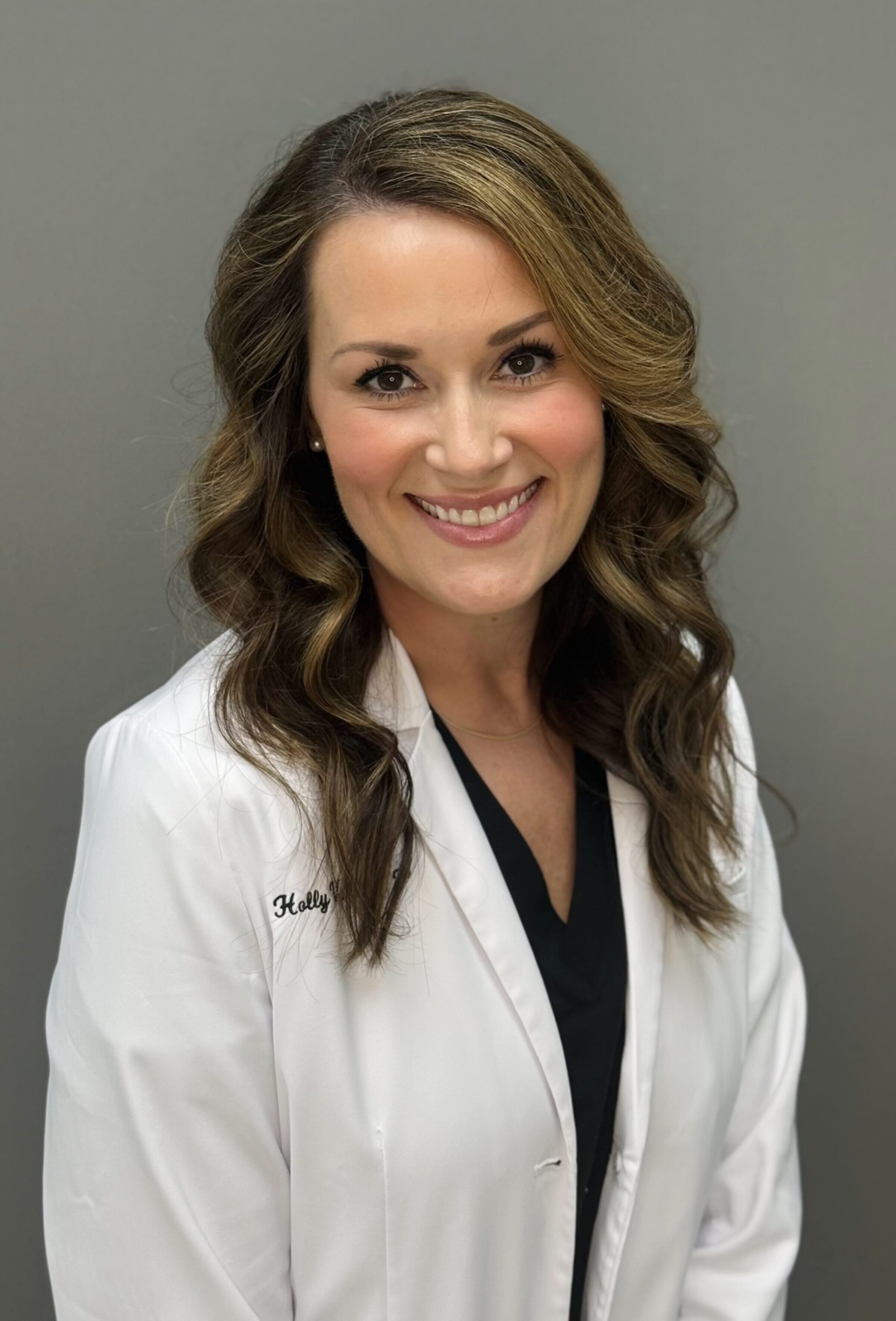 Holly Vali, Nurse Practitioner, 4Ever Young Cumming Windermere