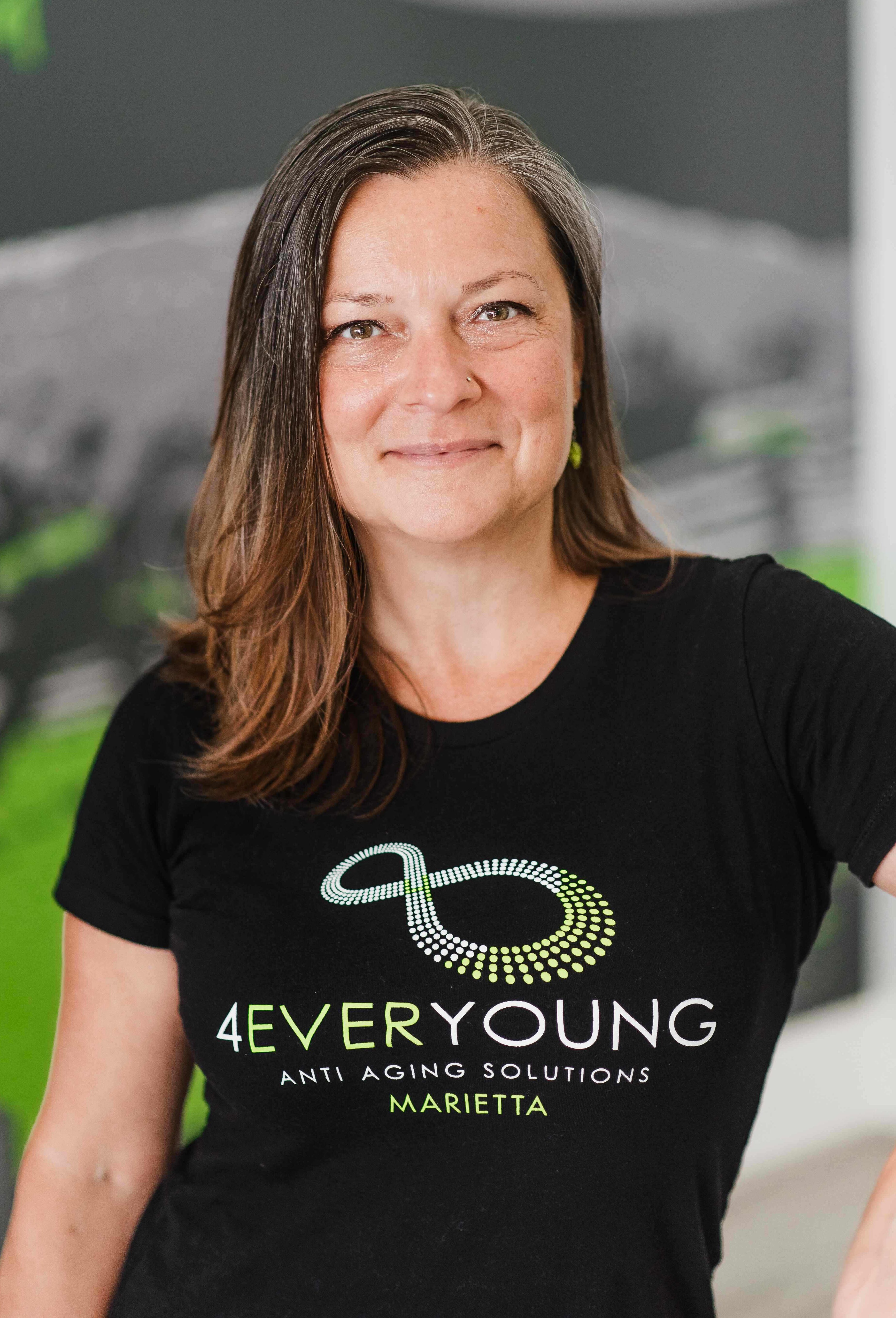 Sonya Niggli wellness specialist 4Ever young anti aging solutions med spa